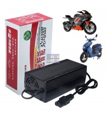 Cargador Para Moto Eléctrica de 72V, Salida: 84.0V 5A, Modelo: 72V5A, Conector IEC